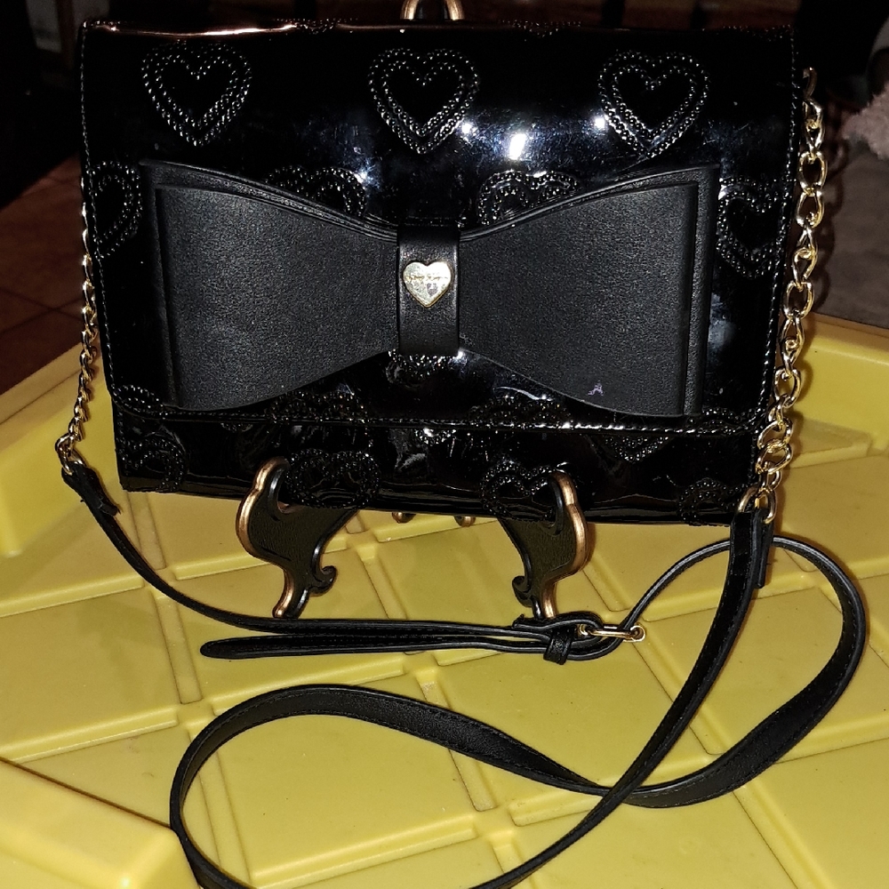 Black Heart-Patterned Bow Bag